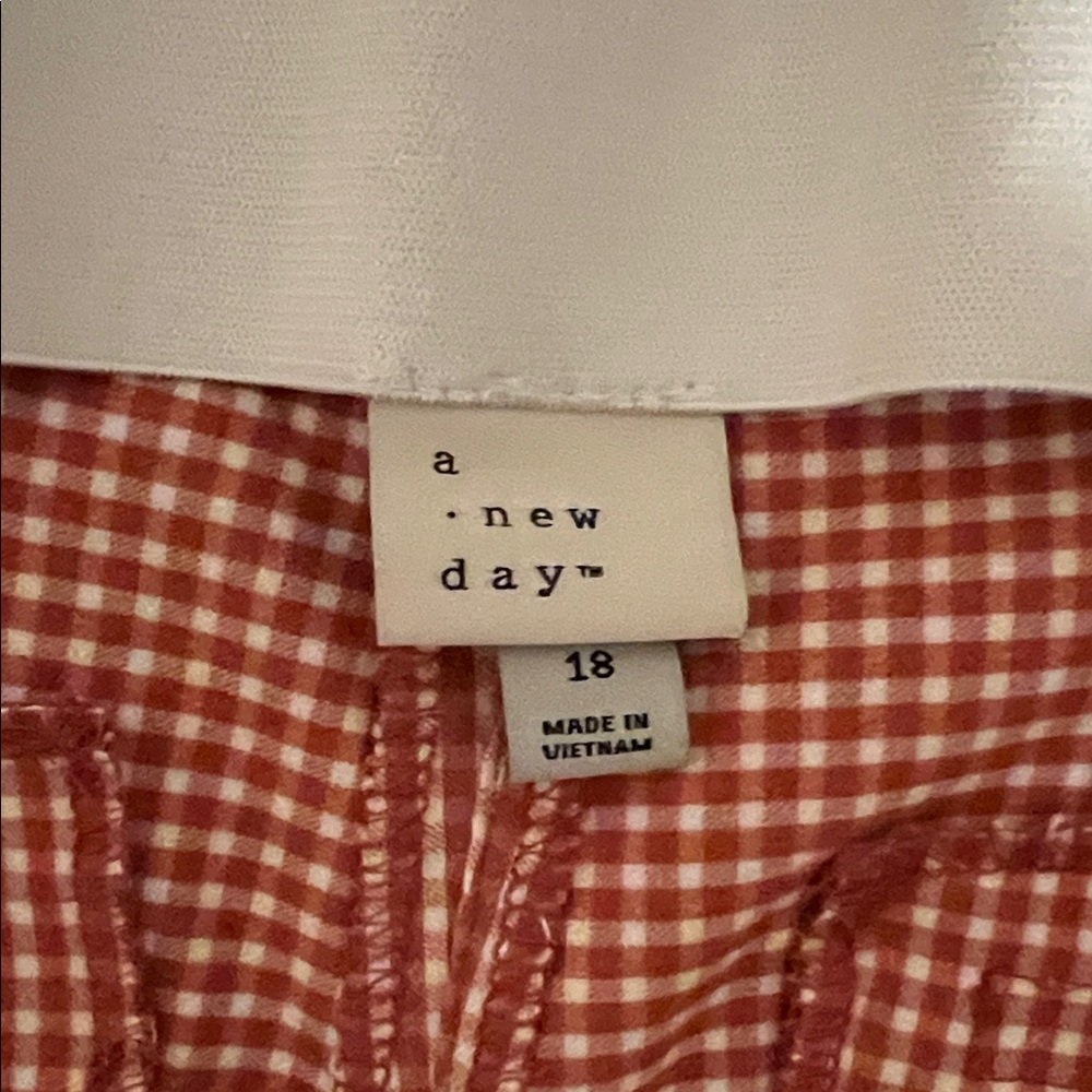 Checked capris - Picture 2 of 7